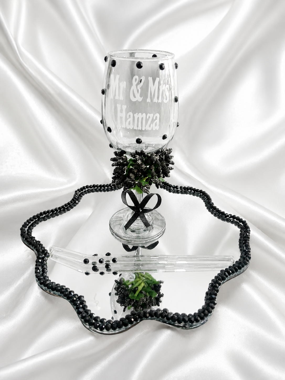 Personalized Mr & Mrs Black Crystal Decor Wine Glass Set – Custom Wedding Gift